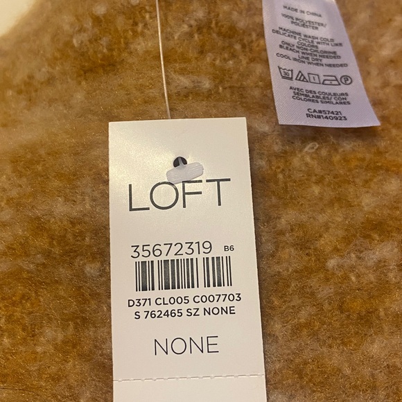 LOFT Warm Tan Fringe Scarf/ wrap NEW! - Picture 6 of 6